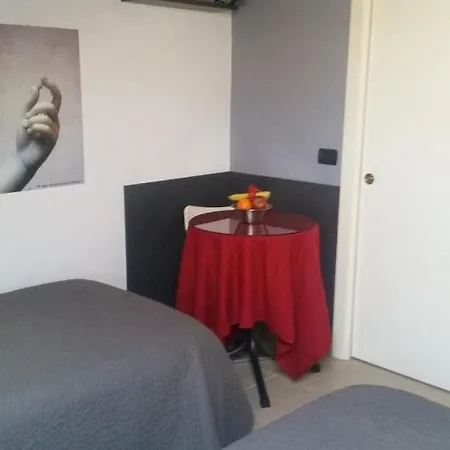 Nsh, Sweet Bed & Breakfast